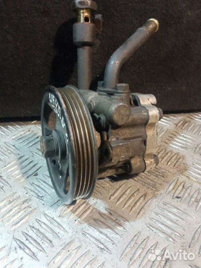 Насос гур Nissan Navara