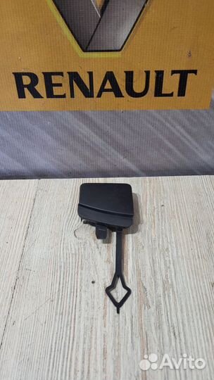 Заглушка буксировочного крюка Renault kaptur