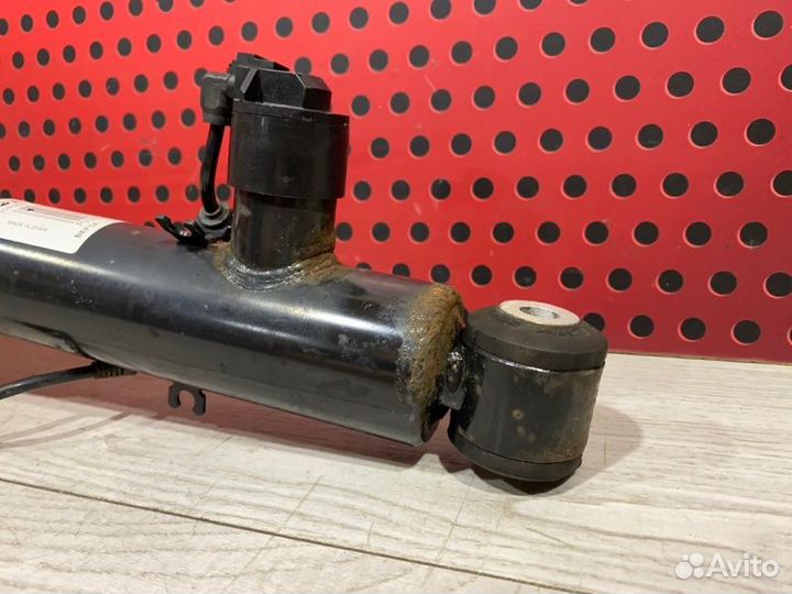 Амортизатор задний правый Volvo Xc90 B4204T34 2018