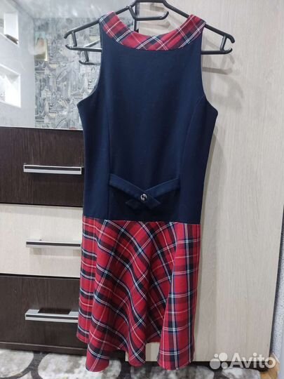 Школьная форма на девочку (жилетка и сарафан)