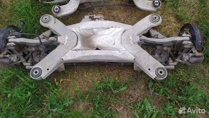 Задний подрамник Ауди а8 д3