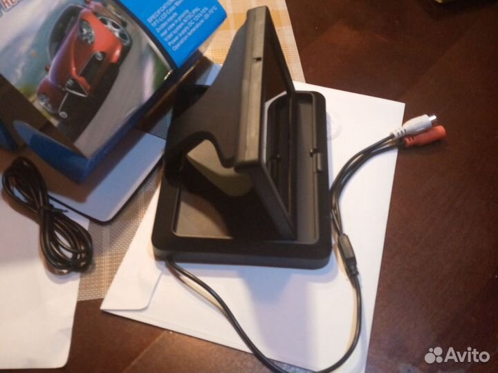 Монитор с камерой заднего вида