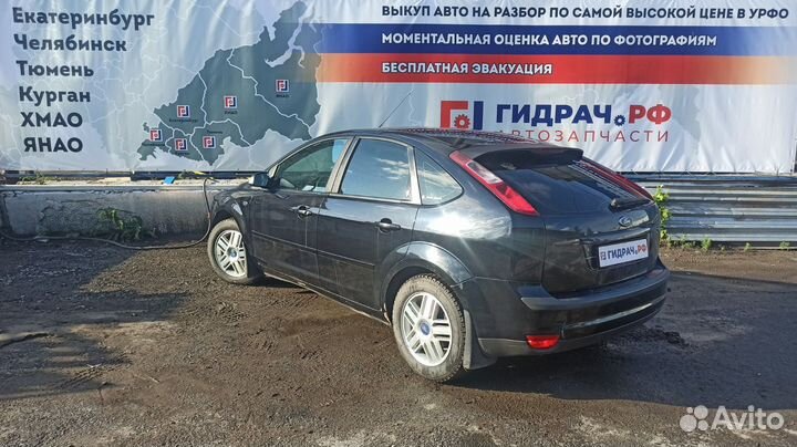 Крышка салонного фильтра Ford Focus 2 1335554