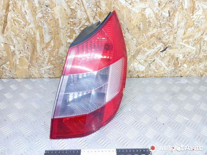 Фонарь задний правый Renault Grand Scenic 2 2005