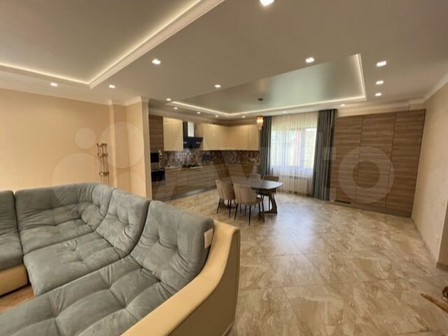 Дом 300 м² на участке 3 сот.