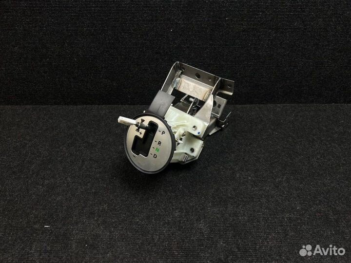 Селектор АКПП Mitsubishi Airtrek CU2W 4G63T 2002