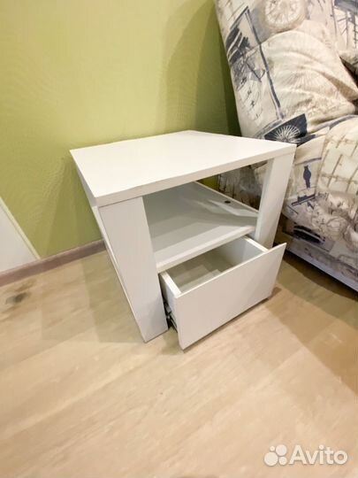 Тумба прикроватная столик