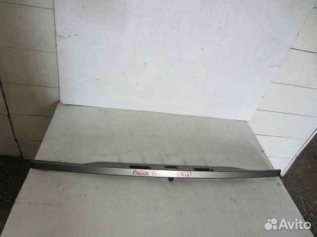 Накладка двери багажника lr029123