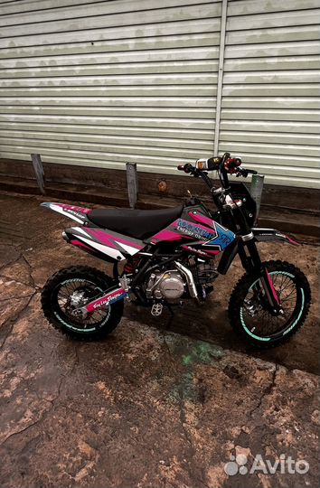 Regulmoto Seven Medalist 150e (2022)