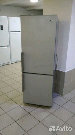 Холодильник LG