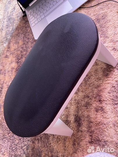 Пылесос, подставка для рук