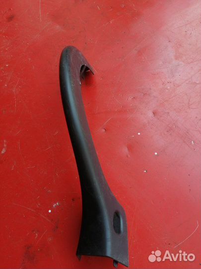 Накладка петли багажника левая Mercedes Benz