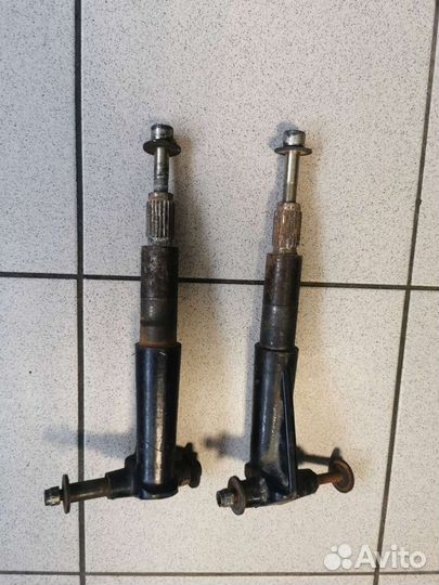 Поворотный кулак polaris iq 440