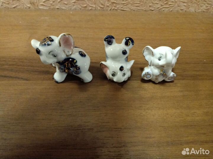 Фарфоровые статуэтки слоники