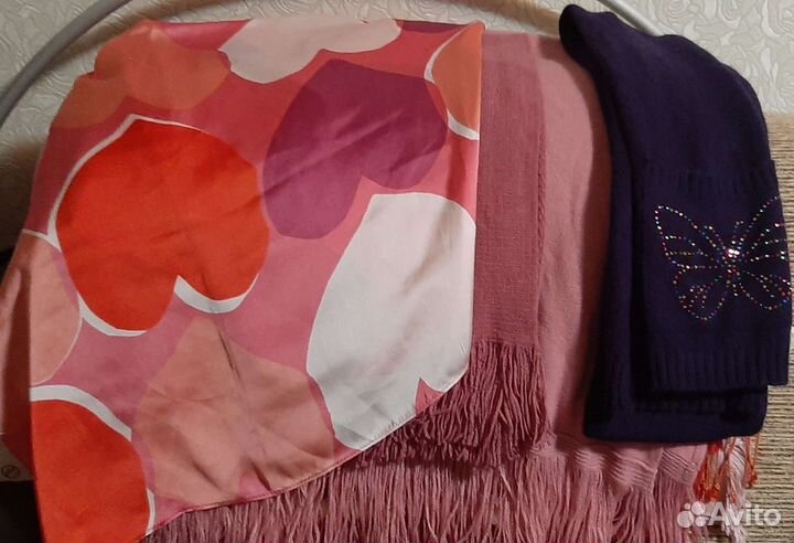 Шапки, шарфы, платки новые