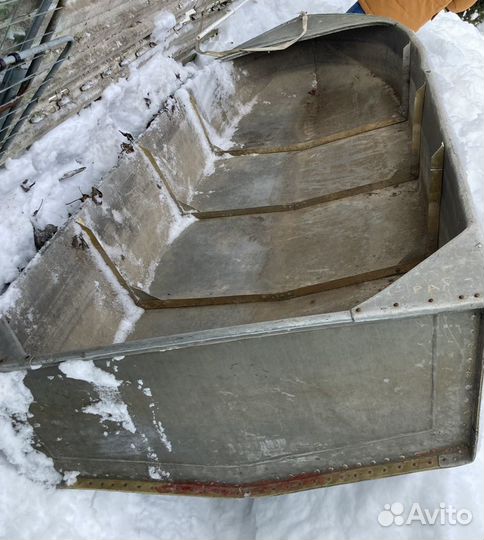 Лодка дюралевая