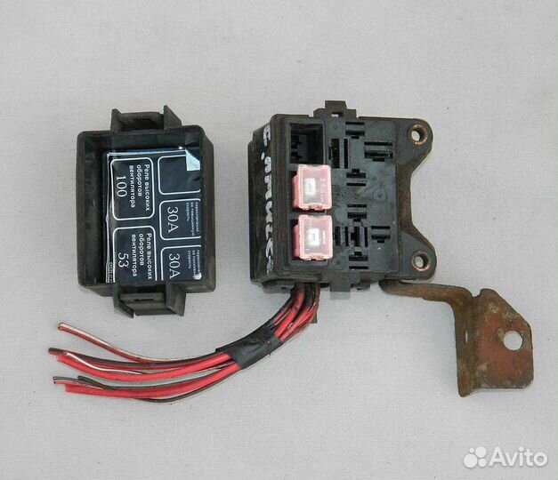 Блок реле вентиляторов радиаторов Chery Amulet