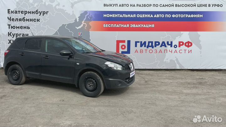 Решётка динамика правая на торпедо Nissan Qashqai (J10) 28176-JD10A