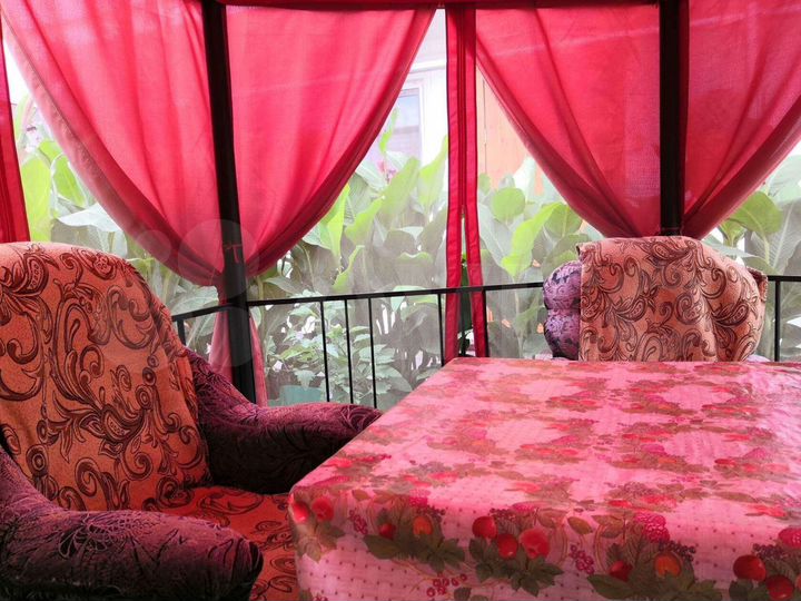 Комната 16 м² в > 9-к., 1/1 эт.