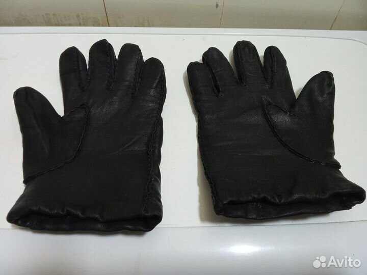 Перчатки