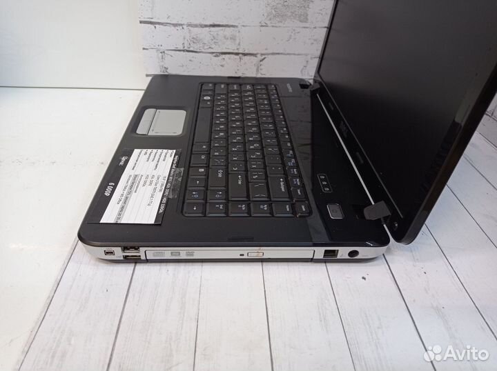 Ноутбук Dell Vostro 1015 / 4Gb. DDR2 / SSD 120Gb