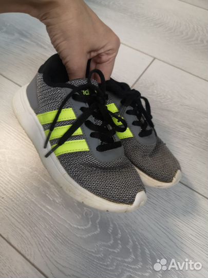 Кроссовки adidas 29