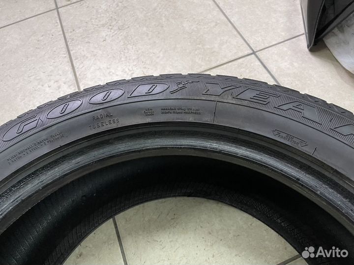 Goodyear Cargo Ultra Grip 255/50 R19 107V