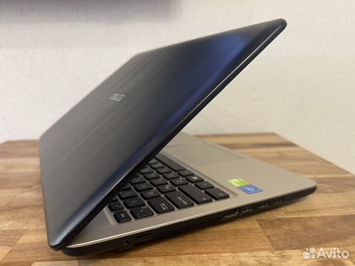 Игровой Asus идеал Full HD 4 ядра SSD 256G GT920MX