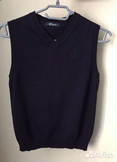 Жилетка школьная choupette новая для мальчика 146