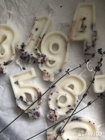 Свеча Цифра для праздника