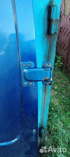 Две задние распашные