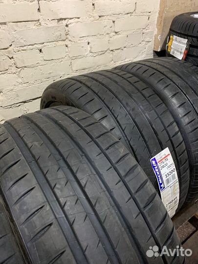 Michelin Pilot Sport 4 S 275/35 R20 и 245/40 R20 102Y