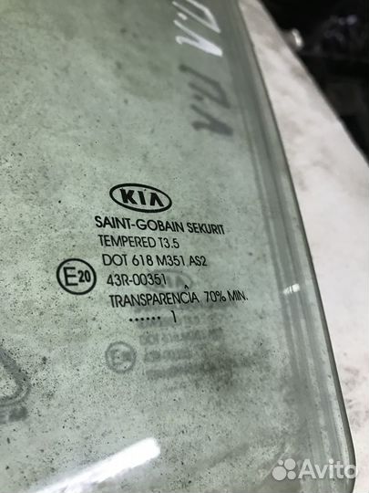 Стекло переднее левое Kia Ceed 1