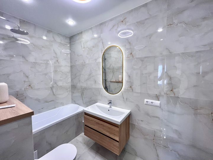 2-к. квартира, 58 м², 6/17 эт.