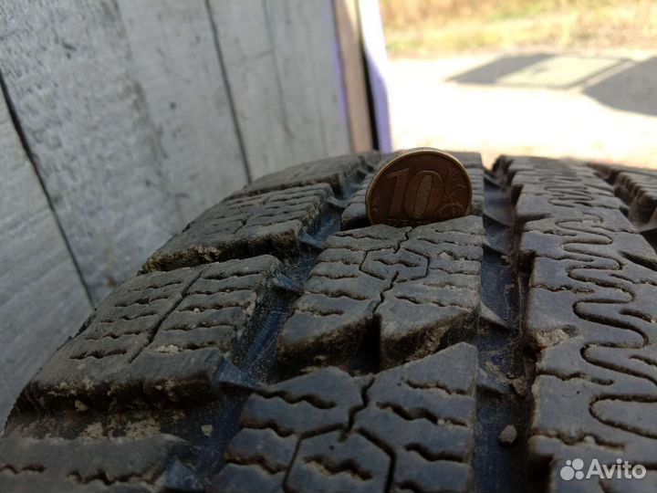 Toyo Observe GSi-5 215/60 R16