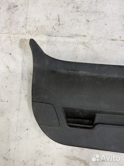 Обшивка крышки багажника opel astra j 5d