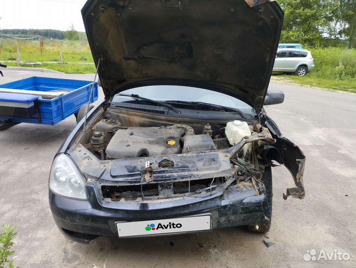 LADA Priora 1.6 МТ, 2011, битый, 250 000 км