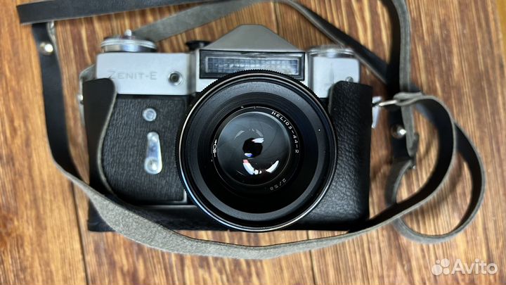 Зеркальный фотоаппарат Зенит-Е олимпийский