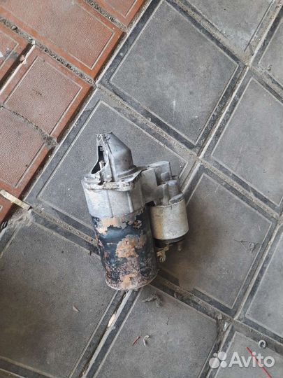 Стартер Opel Vectra 1.8