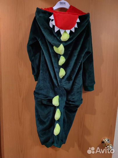 Зелёный кигуруми-комбинезон