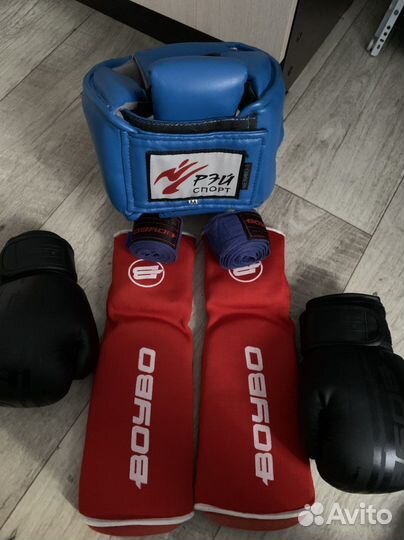 Боксерские перчатки