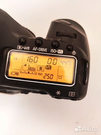 Фотоаппарат Canon 5D Mark II body