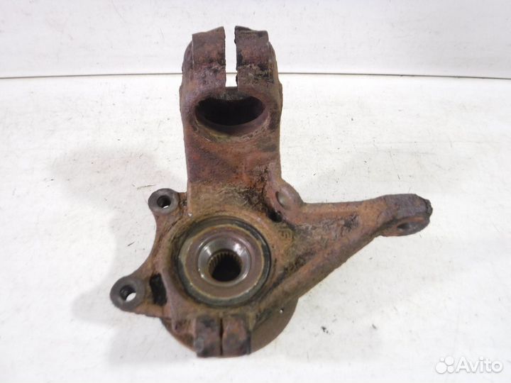 Кулак передний правый Citroen Berlingo M59