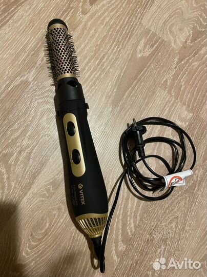 Фен щетка vitek