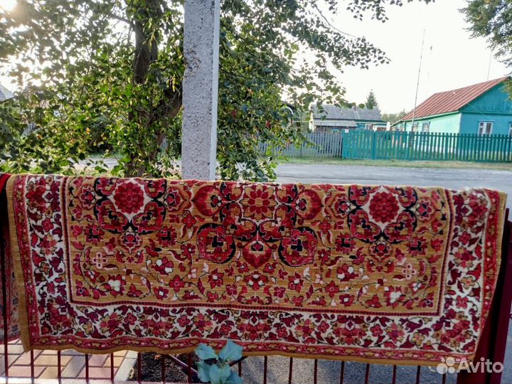 Ковер шерстяной