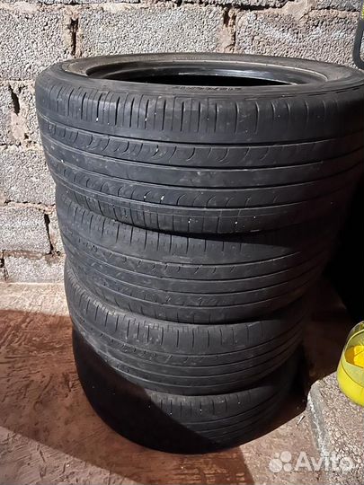 Nexen Classe Premiere 672 215/60 R17