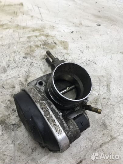 Дроссельная заслонка Volkswagen Passat