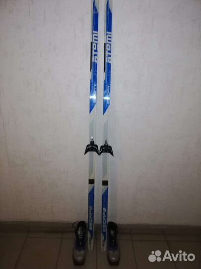 Беговые лыжи