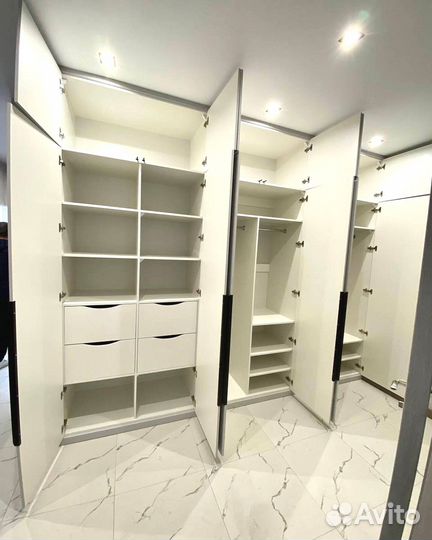 Стильный шкаф