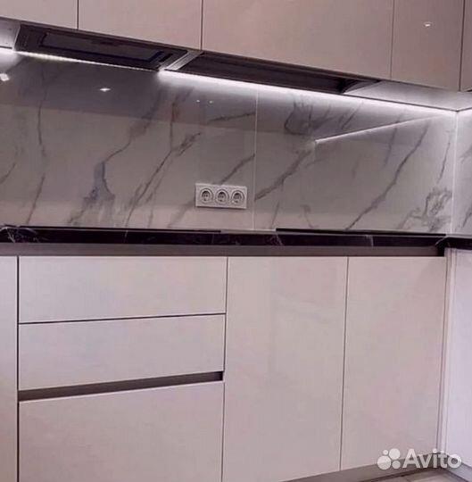 Элитная кухня. Доставка по городу бесплатно